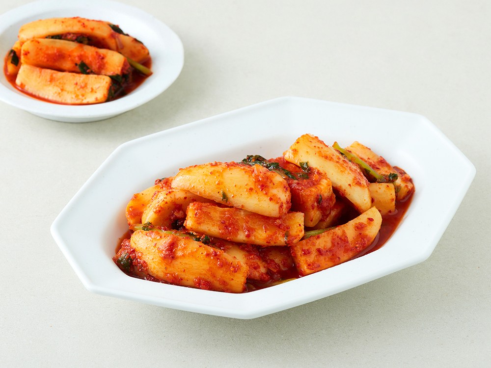 Seonnongwon Jayeon Dameun Chonggak Kimchi , 1.8 kg, 1 Pack (선농원 자연 담은 총각김치, 1.8kg, 1개)