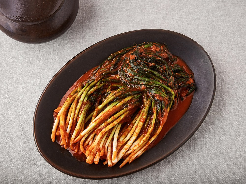 Geumja Spicy Silbi Pa Kimchi , 1 kg, 1 Pack (금자네 매운 실비 파김치, 1kg, 1개)