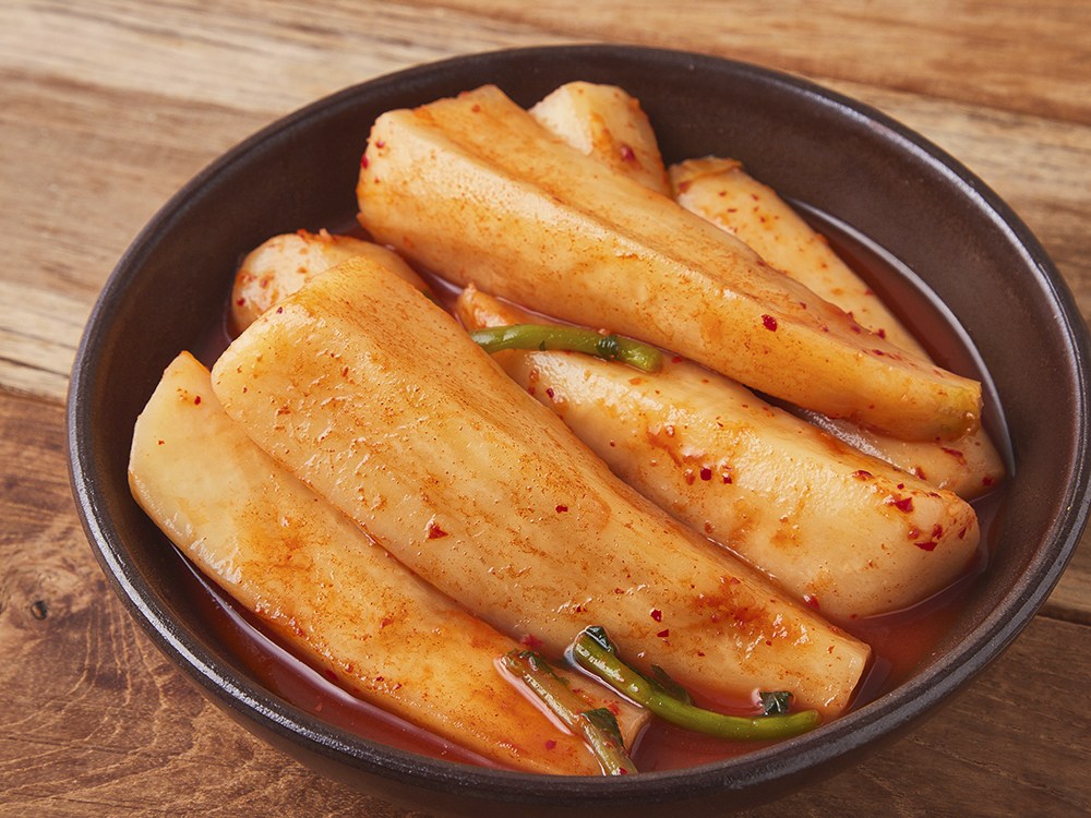 Yangban Chonggak Kimchi , 400 g, 1 Pack (양반 총각김치, 400g, 1개)
