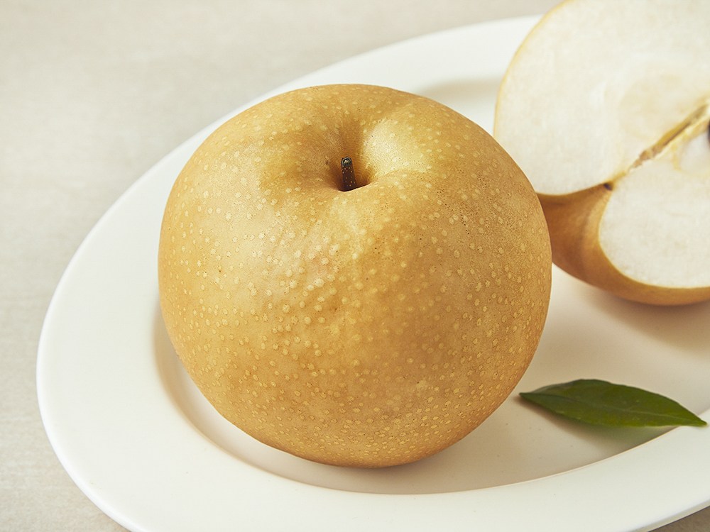 Naju Pear Wonyenongeophyeopdongjohap Sweetness Seonbyeol Singo Pear , 1 Pack , 550 g(1 Pack ) (나주배원예농업협동조합 당도선별 신고배, 1개, 550g(1입))