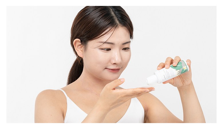 Dadiri Sebum Noka Eoseongcho Woteo Ko Pack 80 ml Blackhead Sebum Yeonhwaje , 1 Pack , 1 Pack (다디리 피지녹아 어성초 워터 코팩 80ml 블랙헤드 피지연화제, 1개, 1개입)